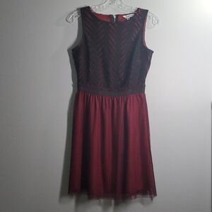 Speechless dress women's size medium M black burgundy lace crepe sleeveless